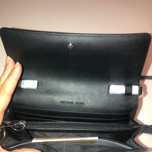 Michael Kors Purse - Picture 4 of 6